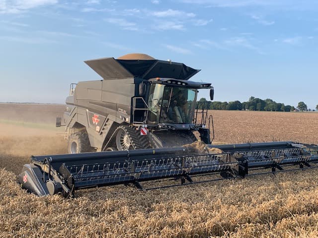 Ideal Demonstrator Combine From Peacock & Binnington