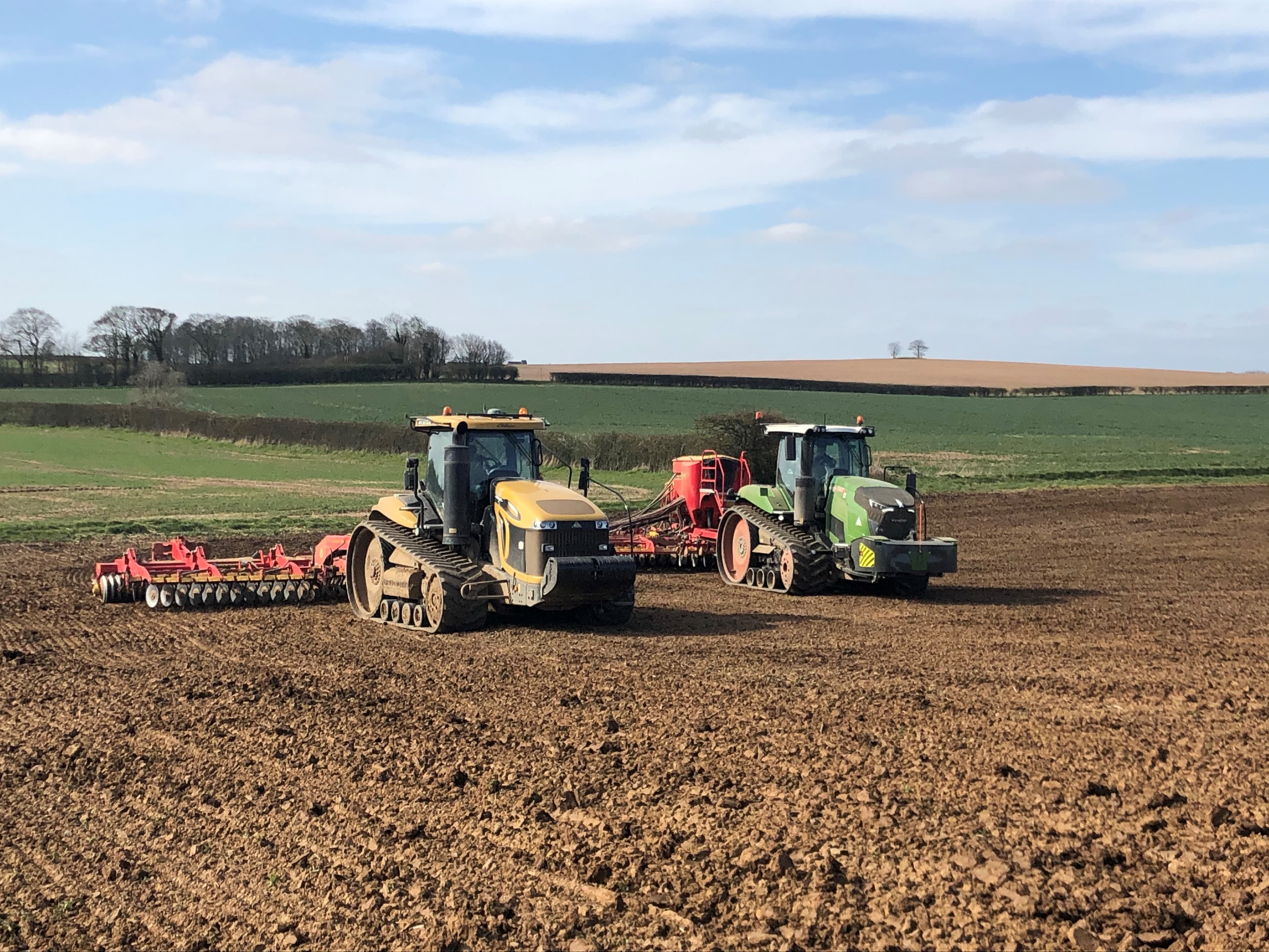 Rob & Jennifer working together. Challenger MT875e & Fendt 943